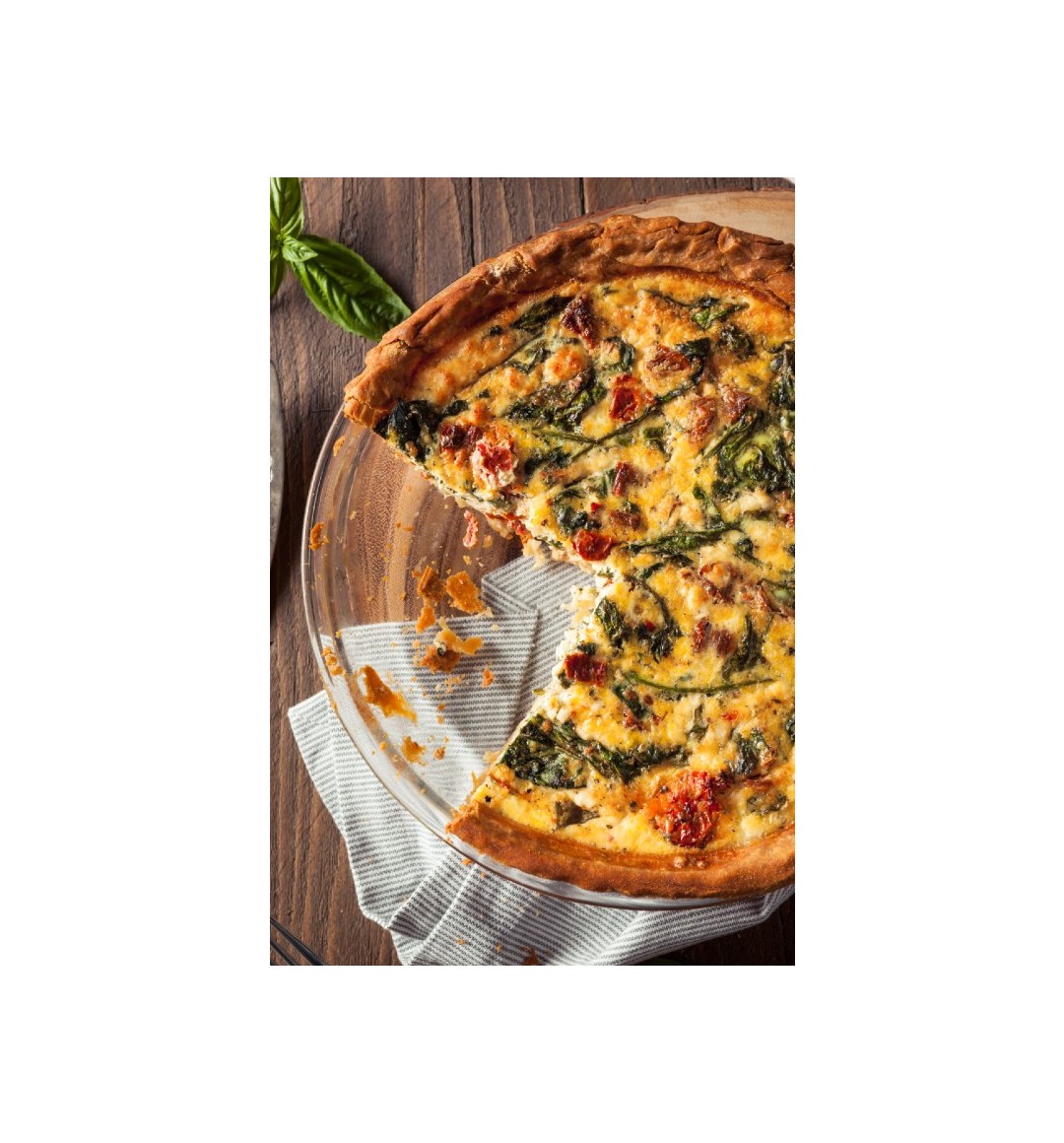 homemade-cheesy-egg-quiche-for-brunch-PK74QDH_(1)