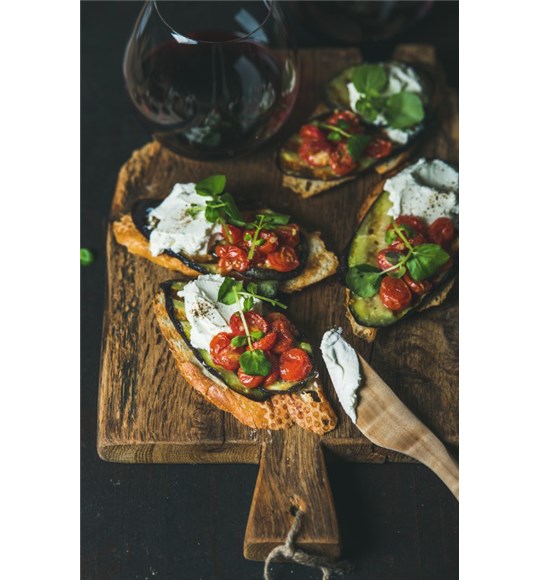 garlic_bread_with_bruschetta_(1)_edited