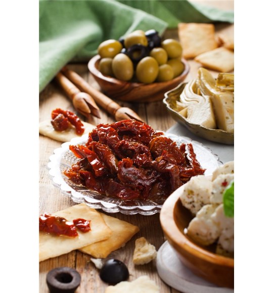 gnocchi_sun-dried-tomatoes-with-olives-QSXTKCN